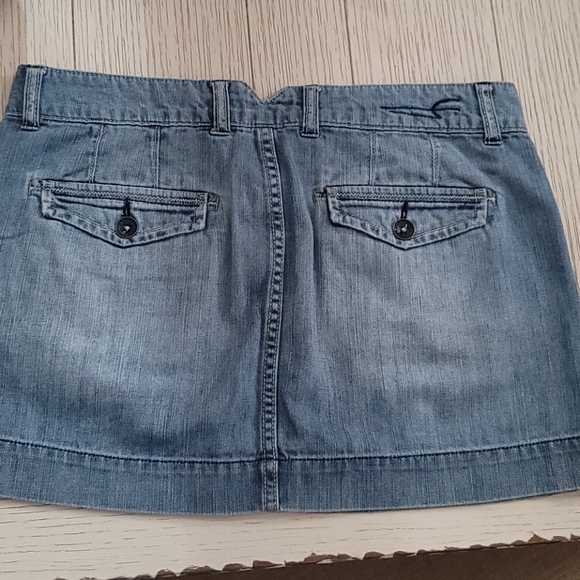 American Eagle - Picture 2 of 4